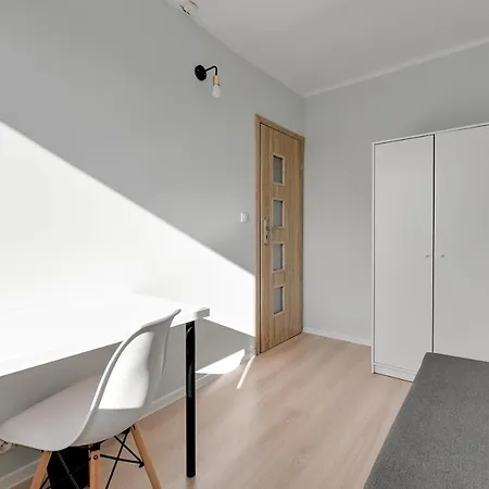 Zaspa - Near To Sea And Public Transport Affittacamere *