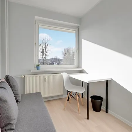 Zaspa - Near To Sea And Public Transport Affittacamere *