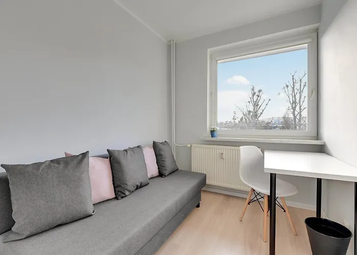 Zaspa - Near To Sea And Public Transport بيت ضيافة *